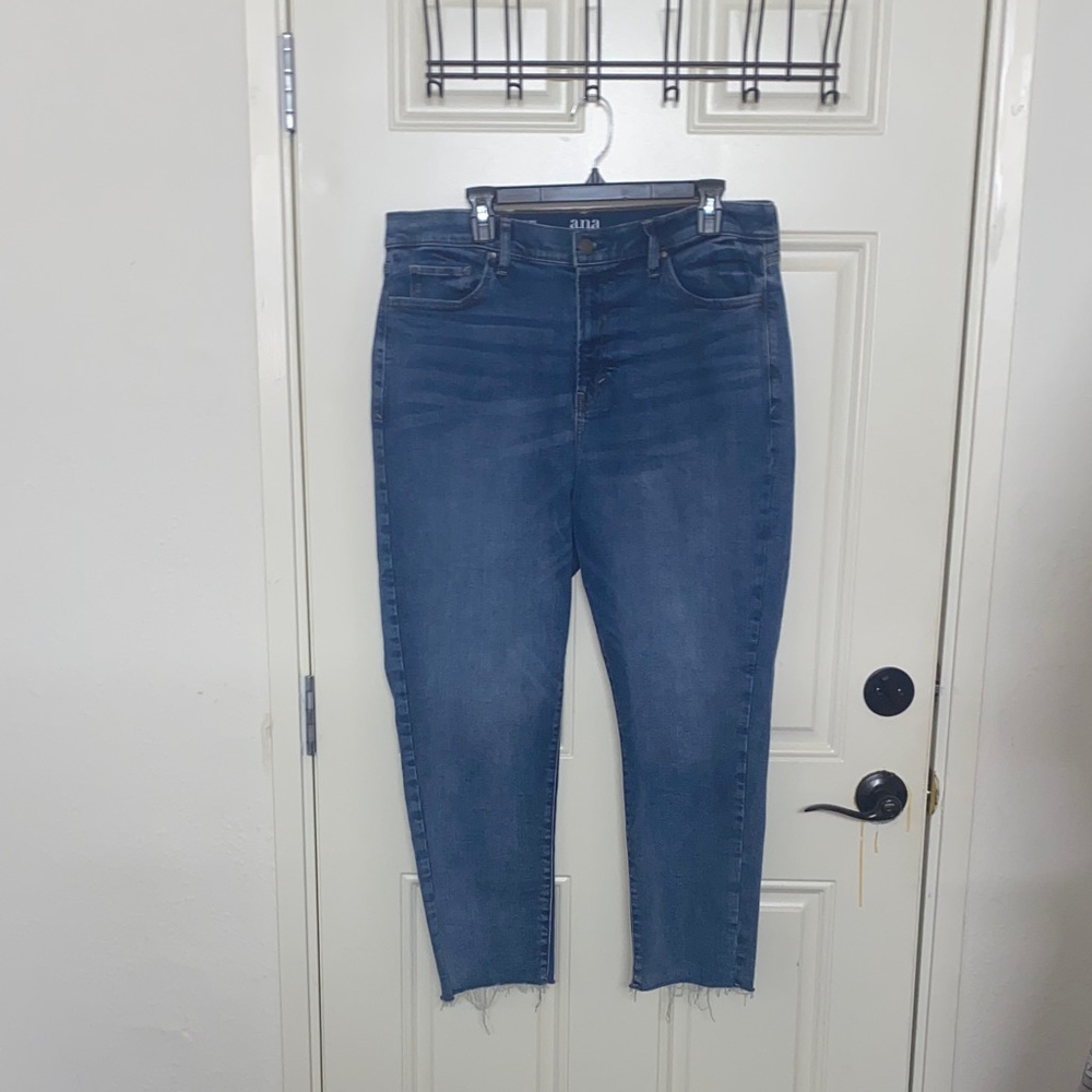 a.n.a Women's Deep Blue Cropped Jeans